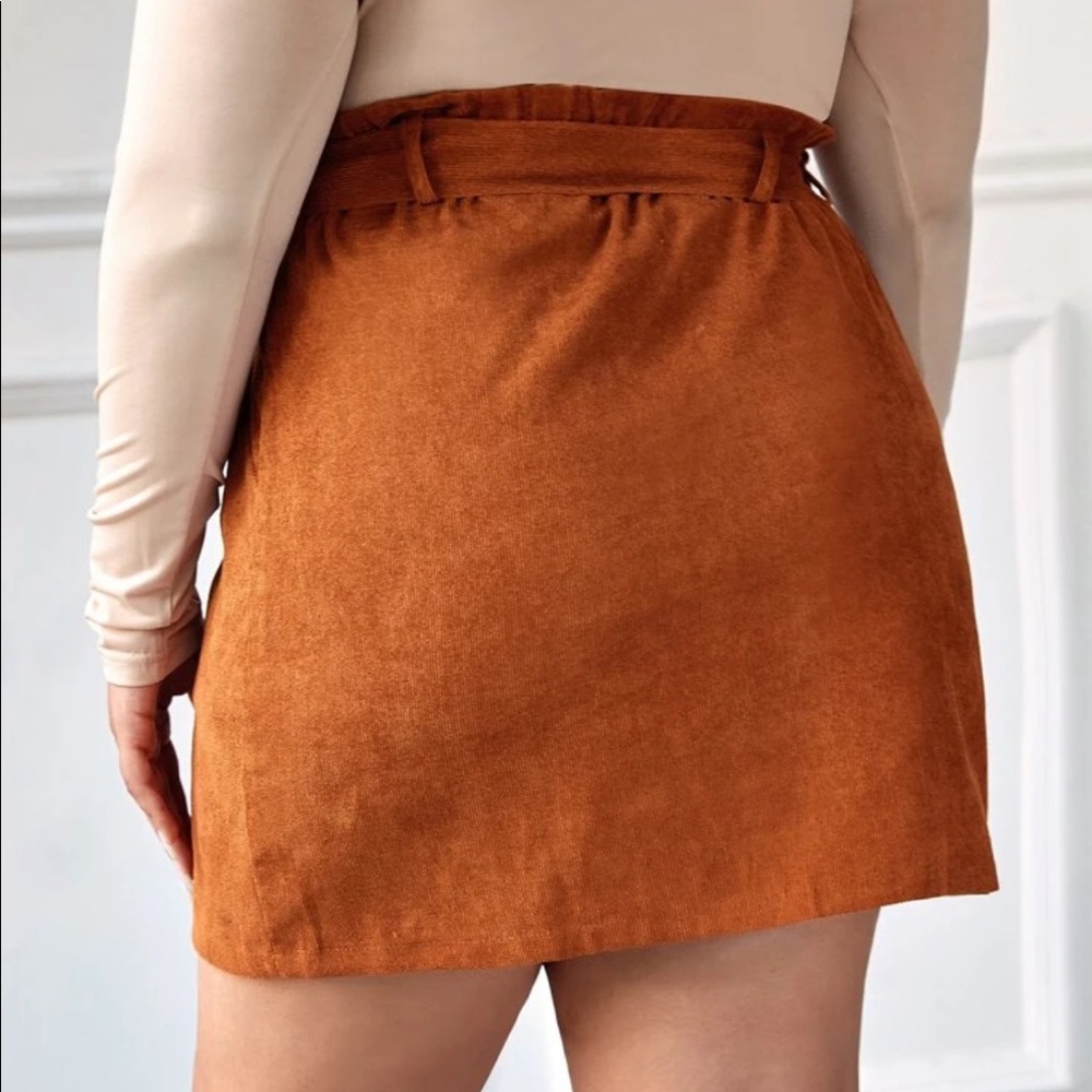 Suede mini skirt - Picture 2 of 2